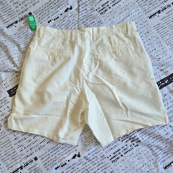 GAP 8" Linen-Cotton Shorts - Picture 2 of 3